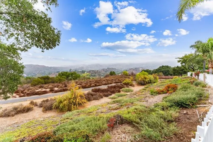 19 Vista Barranca, Rancho Santa Margarita, California 92688