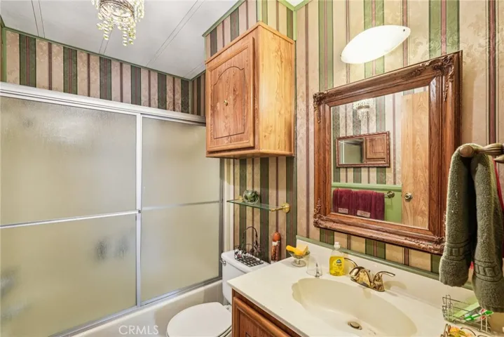 307 S Smith 15, Corona, California 92882