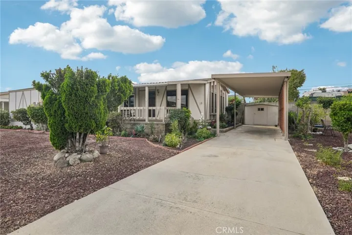 307 S Smith 15, Corona, California 92882