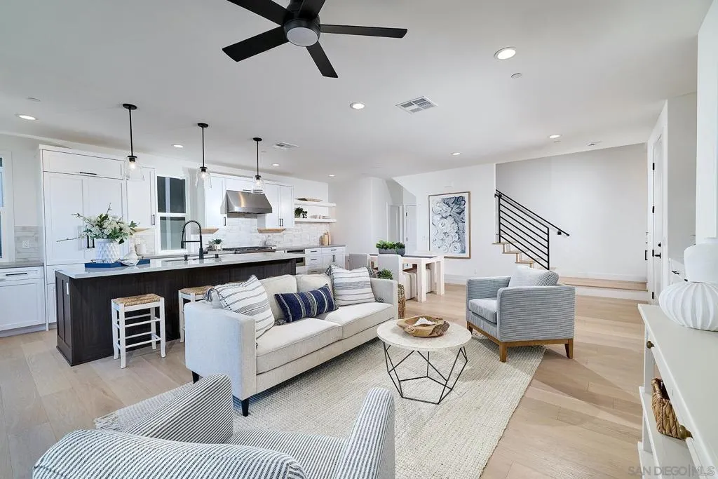 557 N Vulcan Ave, Encinitas, California 92024 home-pic-3
