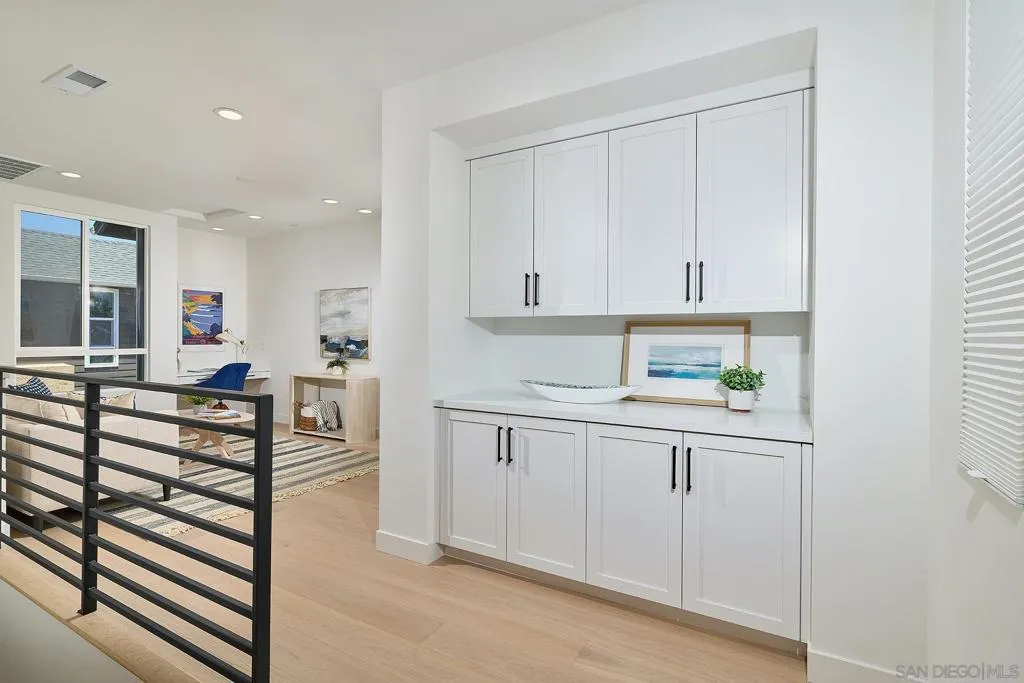 557 N Vulcan Ave, Encinitas, California 92024 home-pic-8