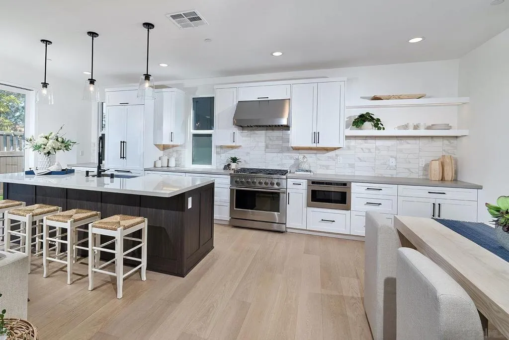557 N Vulcan Ave, Encinitas, California 92024 home-pic-4