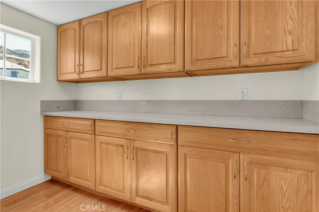 345 Lakeview, Palmdale, California 93551 home-pic-8