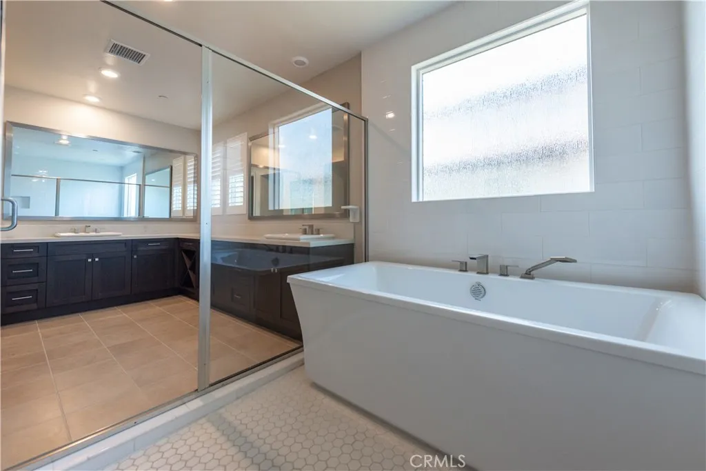 125 Pastel, Irvine, California 92618 home-pic-13