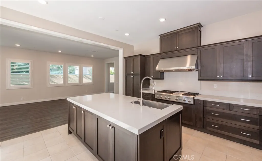125 Pastel, Irvine, California 92618 home-pic-3