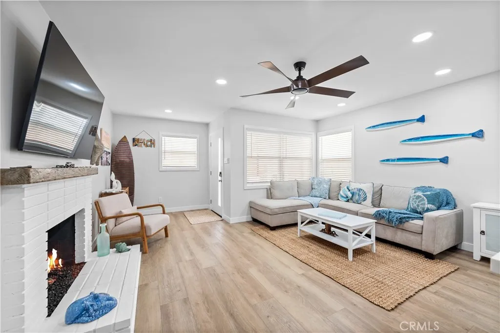 129 Oxnard Avenue, Oxnard, California 93035 home-pic-7