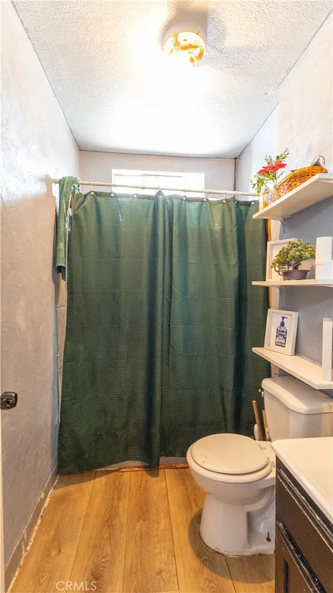 1023 Sentinel Avenue, Los Angeles, California 90063 home-pic-9