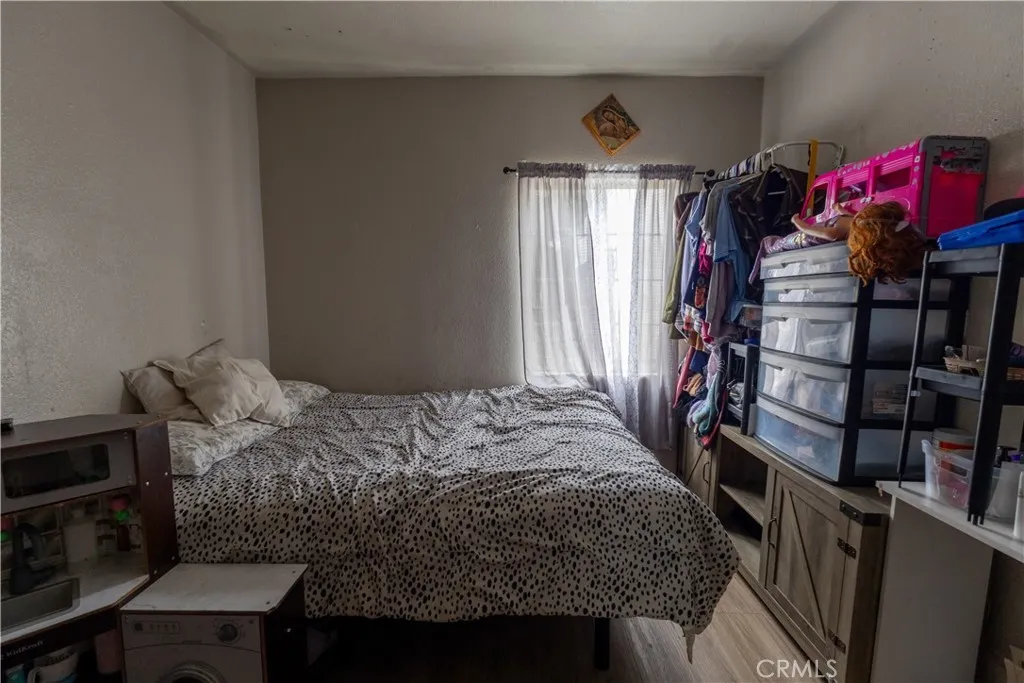 1023 Sentinel Avenue, Los Angeles, California 90063 home-pic-18