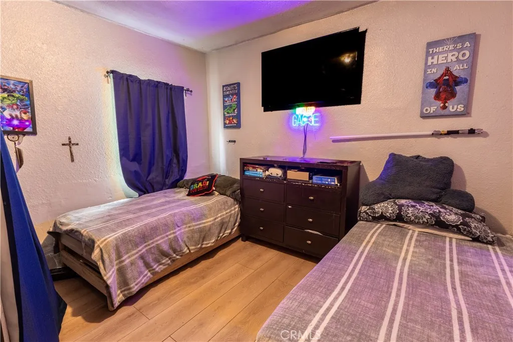 1023 Sentinel Avenue, Los Angeles, California 90063 home-pic-11