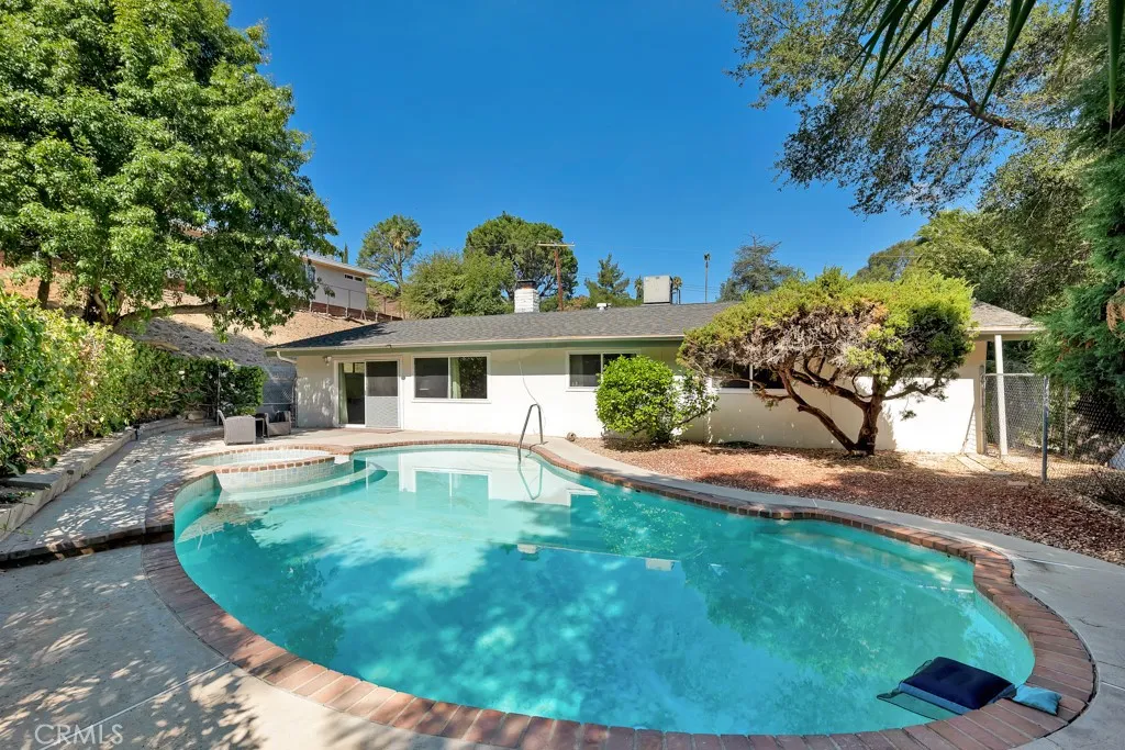 20466 Miranda, Woodland Hills, California 91367 home-pic-38