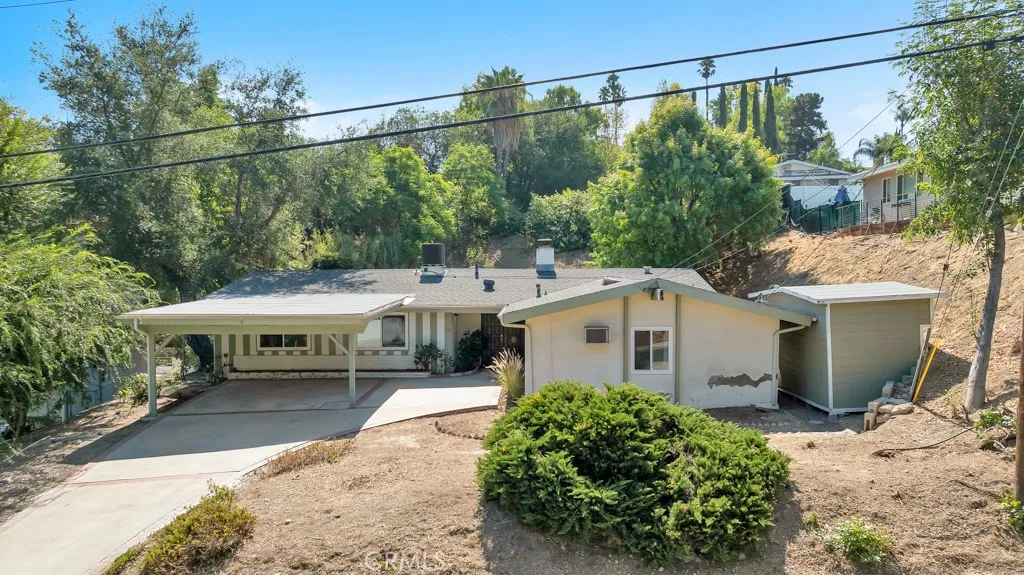 20466 Miranda, Woodland Hills, California 91367 home-pic-0
