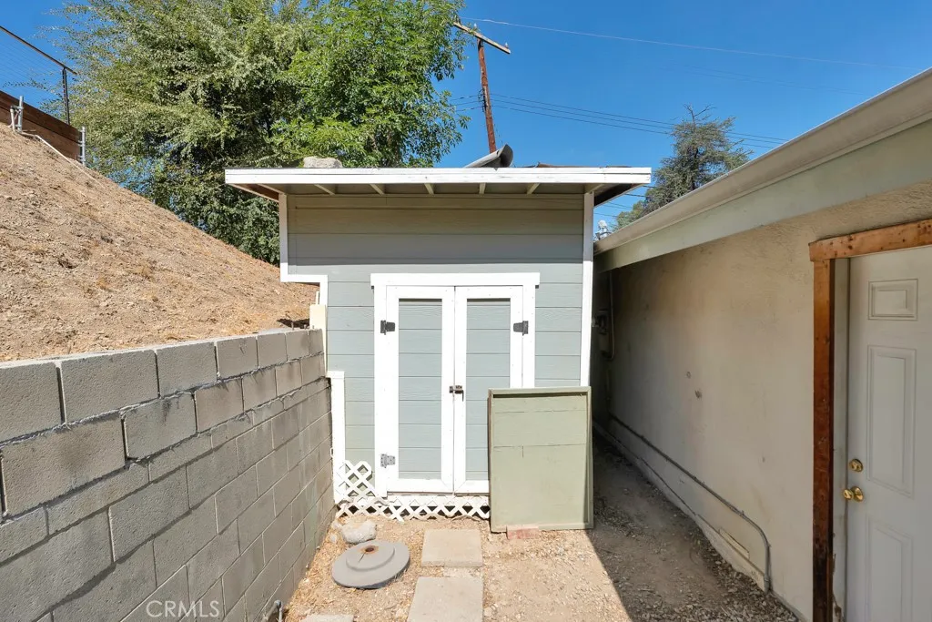 20466 Miranda, Woodland Hills, California 91367 home-pic-40