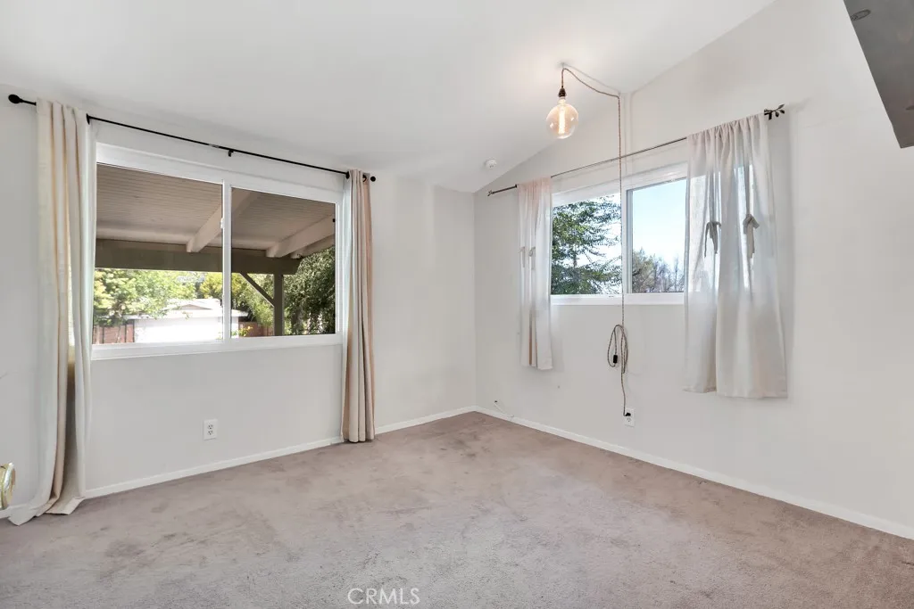 20466 Miranda, Woodland Hills, California 91367 home-pic-29