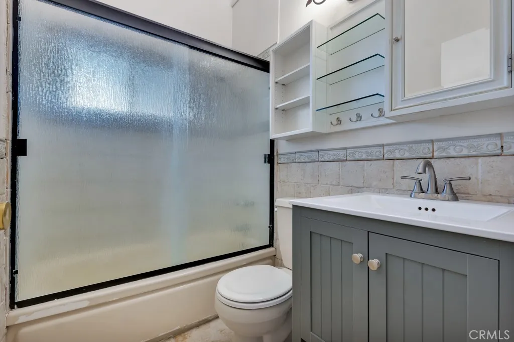 20466 Miranda, Woodland Hills, California 91367 home-pic-28