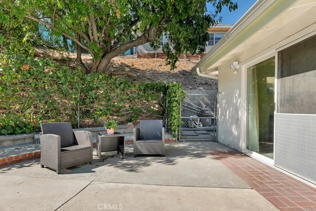 20466 Miranda, Woodland Hills, California 91367 home-pic-39