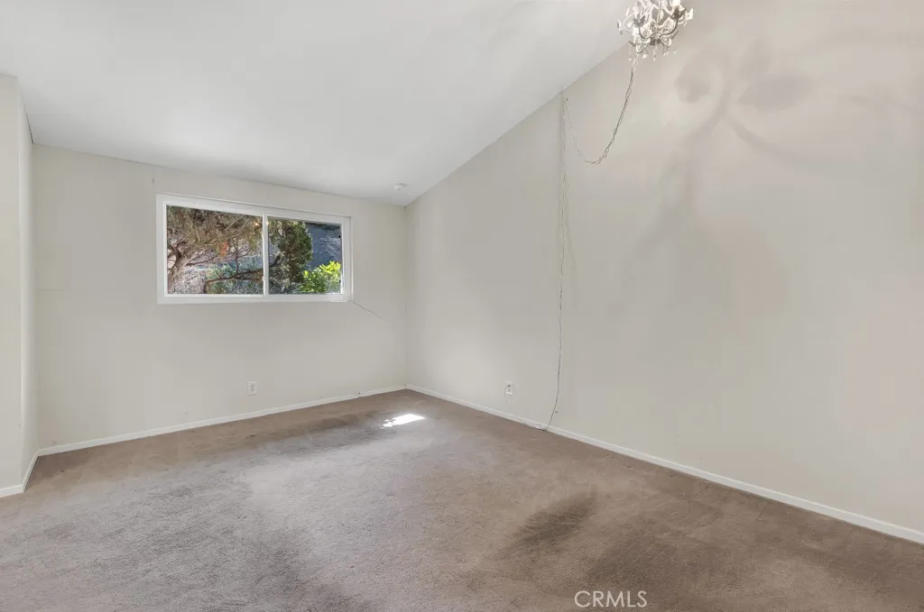 20466 Miranda, Woodland Hills, California 91367 home-pic-20