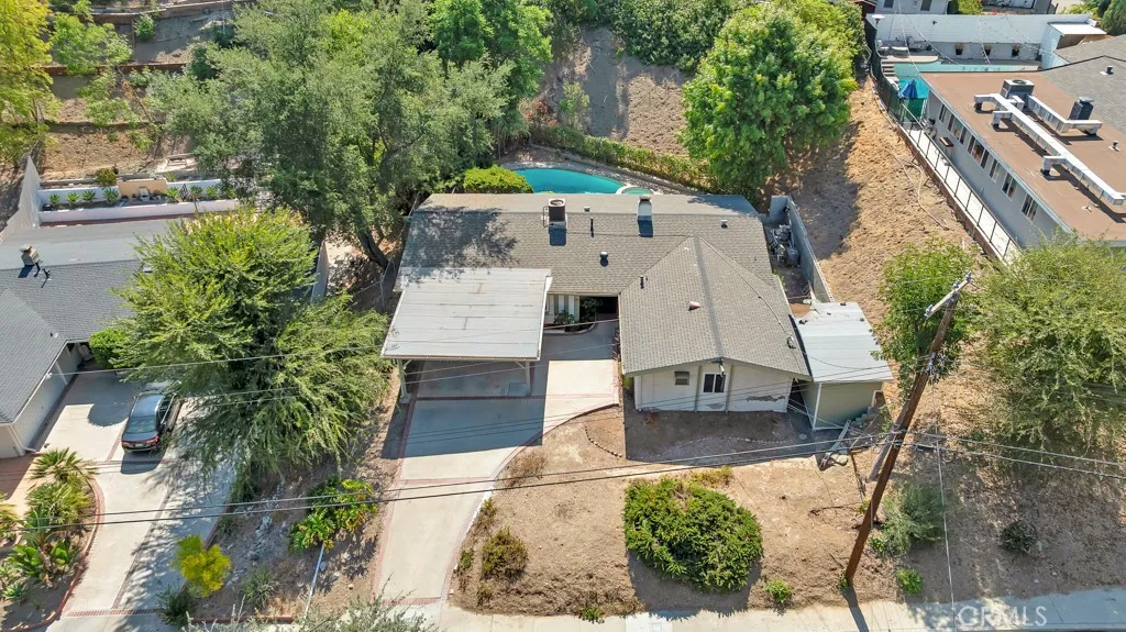20466 Miranda, Woodland Hills, California 91367 home-pic-44