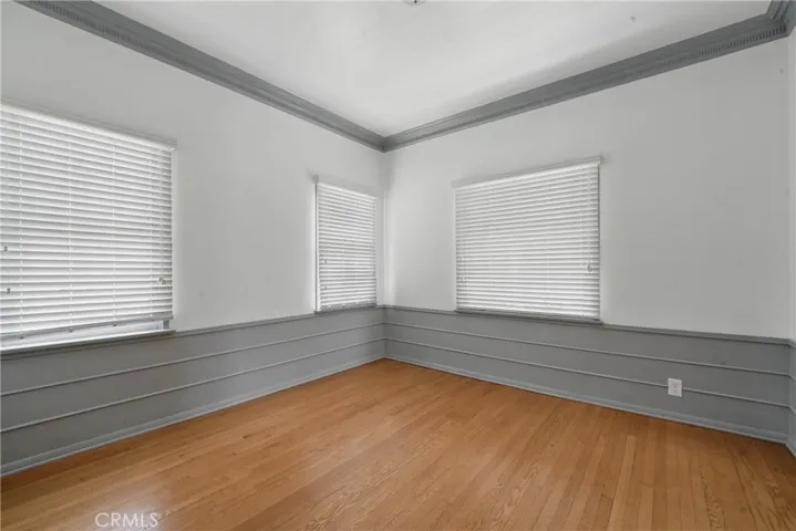 1327 S Burnside, Los Angeles, California 90019