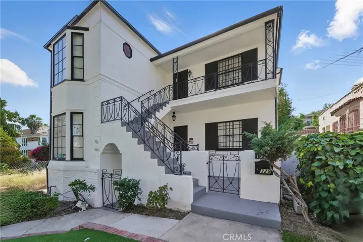 1327 S Burnside, Los Angeles, California 90019