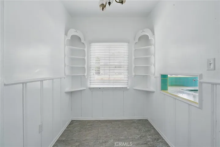 1327 S Burnside, Los Angeles, California 90019