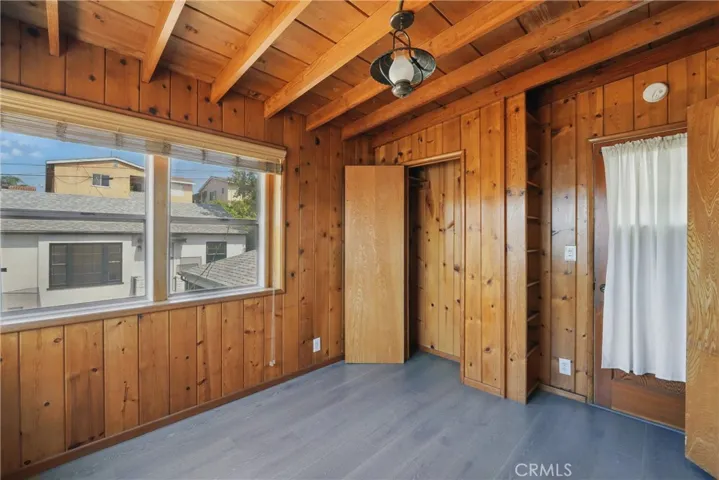 1327 S Burnside, Los Angeles, California 90019