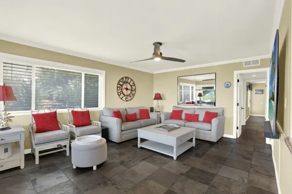 21692 Ocean Vista Drive #d, Laguna Beach, California 92651