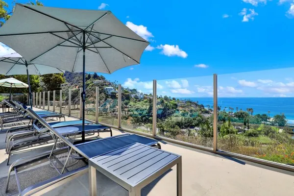 21692 Ocean Vista Drive #d, Laguna Beach, California 92651
