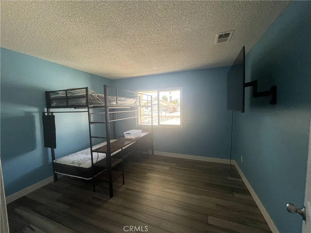 144 Zolder Street, Hemet, California 92544 home-pic-11