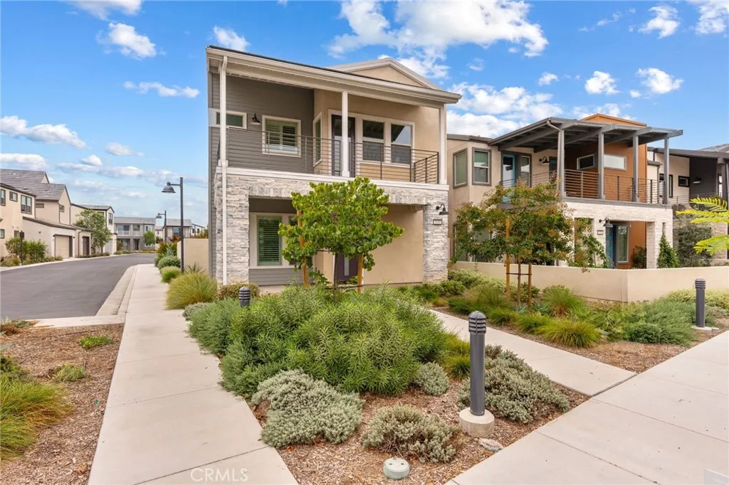 1131 Cadence, Irvine, California 92618 home-pic-1