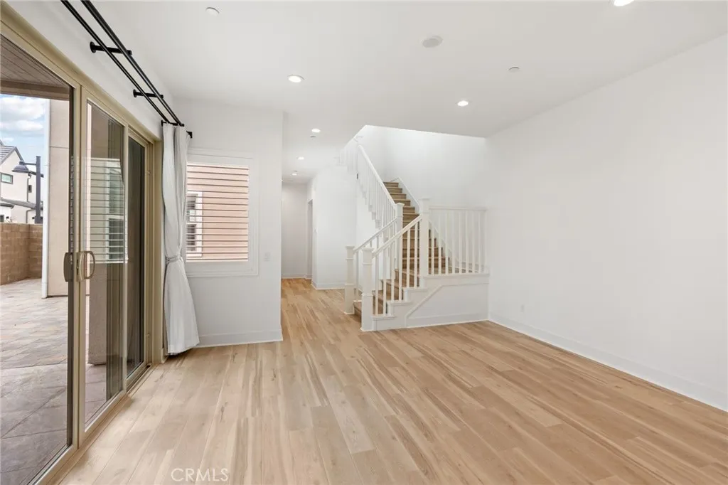 1131 Cadence, Irvine, California 92618 home-pic-6