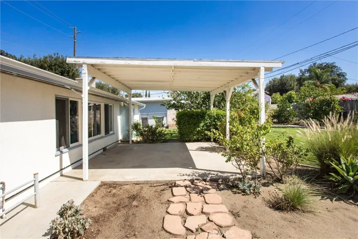 102 E Pioneer, Redlands, California 92374