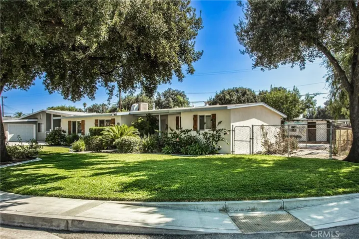 102 E Pioneer, Redlands, California 92374