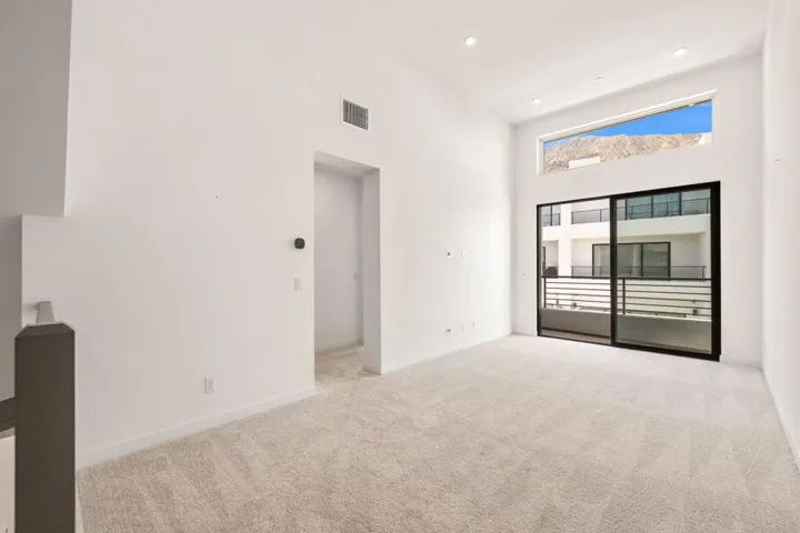 44-web-or-mls-8M4A9820