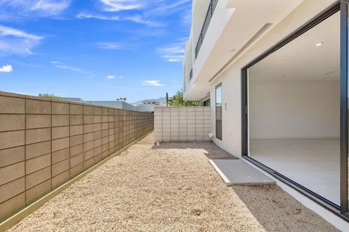 22-web-or-mls-8M4A9679