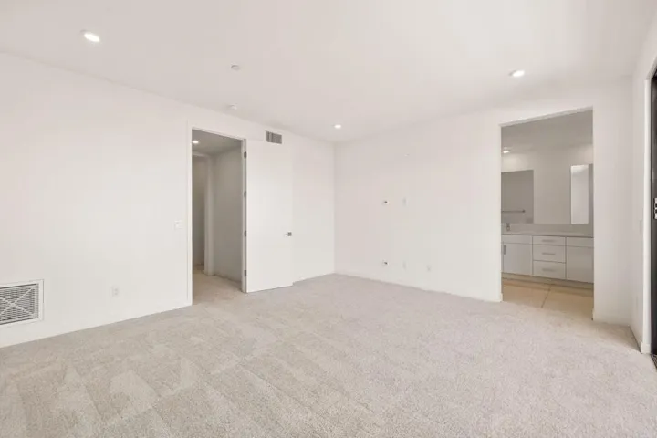 38-web-or-mls-8M4A9766