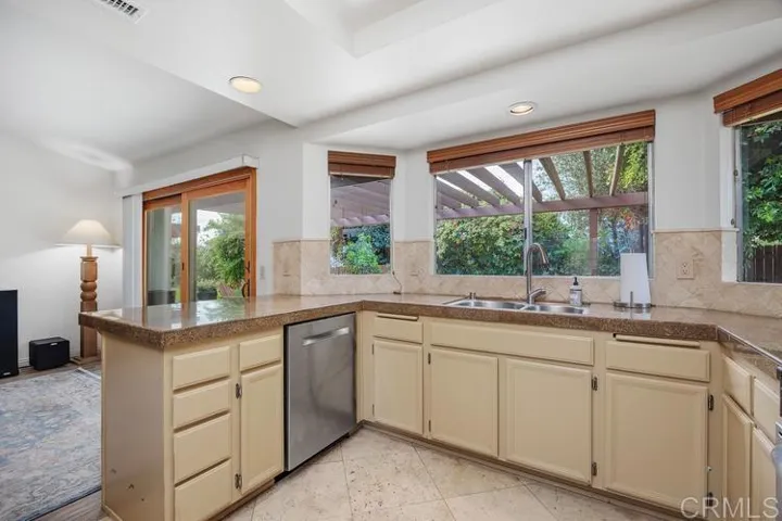689 Wolf Point Ct, Oceanside, California 92057
