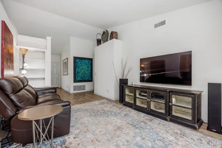 689 Wolf Point Ct, Oceanside, California 92057