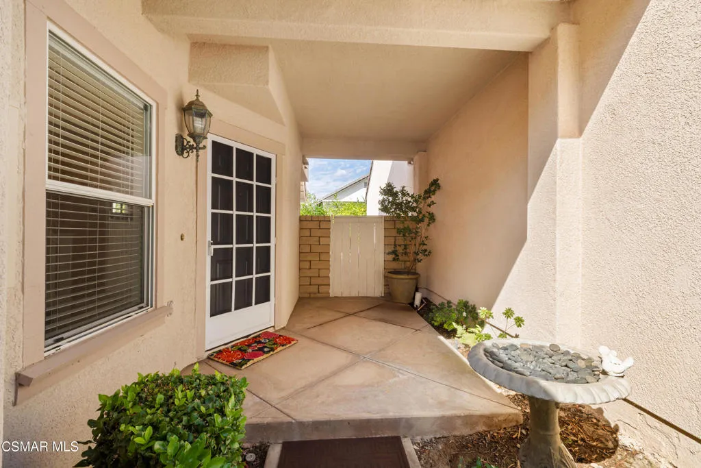 5657 Pansy Street, Simi Valley, California 93063 home-pic-3