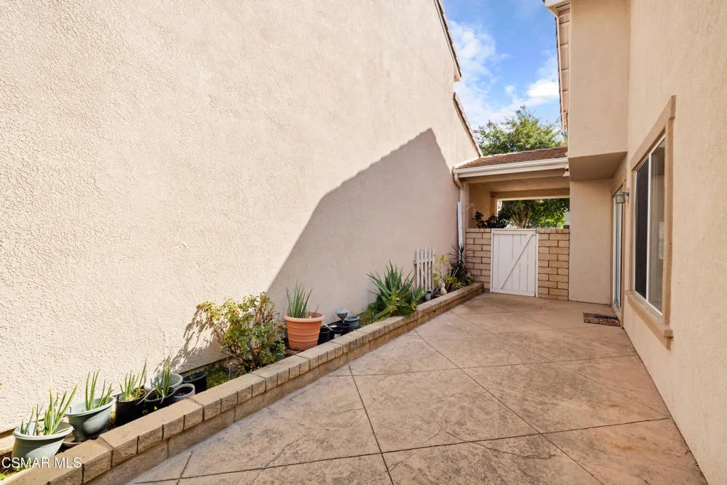 5657 Pansy Street, Simi Valley, California 93063 home-pic-25