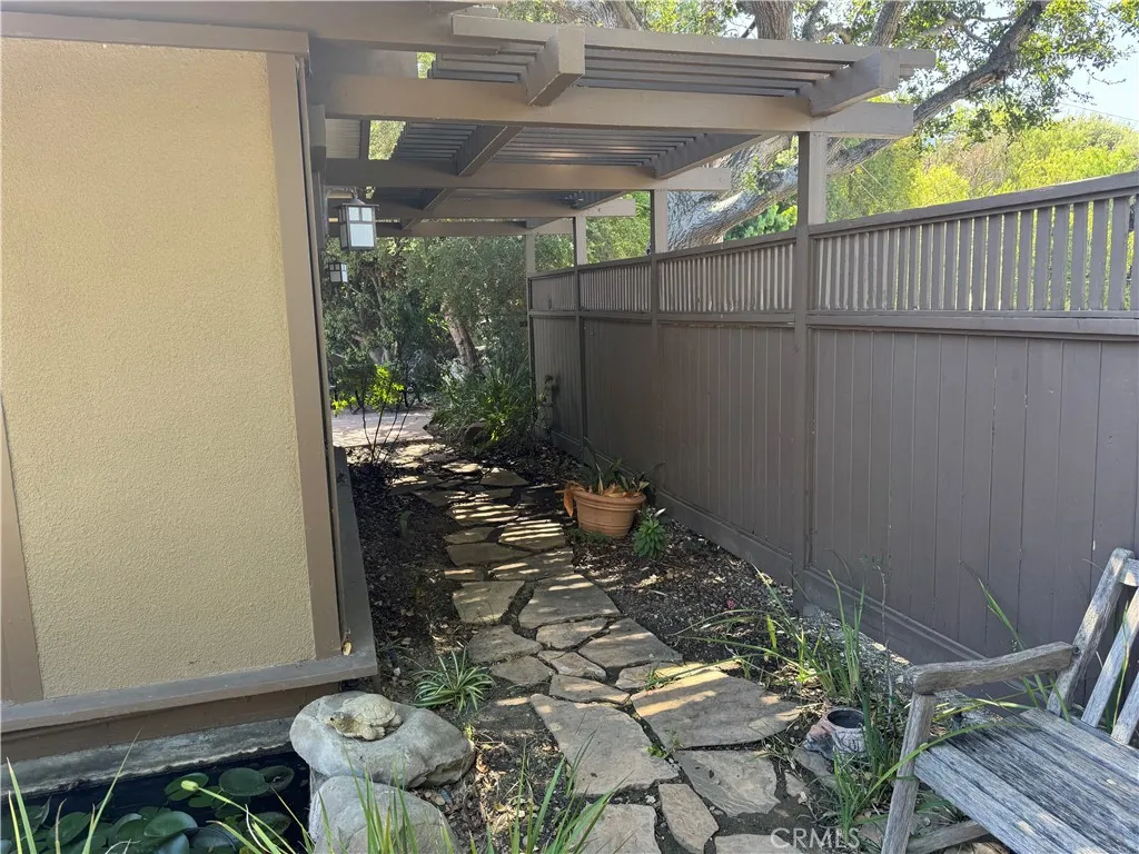 16216 16216 Bertella Drive, Encino, California 91436 home-pic-15