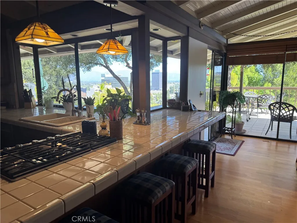 16216 16216 Bertella Drive, Encino, California 91436 home-pic-14