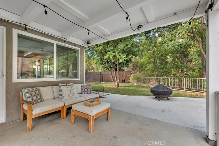 6693 Ardenwood, Simi Valley, California 93063