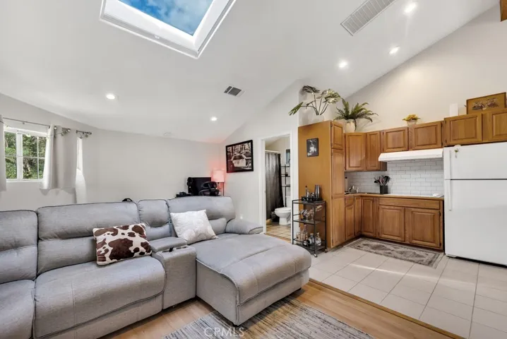 6693 Ardenwood, Simi Valley, California 93063