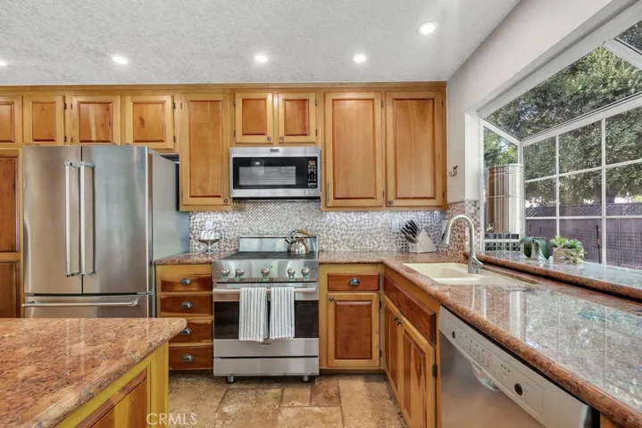 6693 Ardenwood, Simi Valley, California 93063