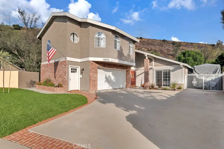 6693 Ardenwood, Simi Valley, California 93063