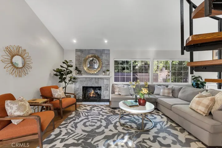 6693 Ardenwood, Simi Valley, California 93063