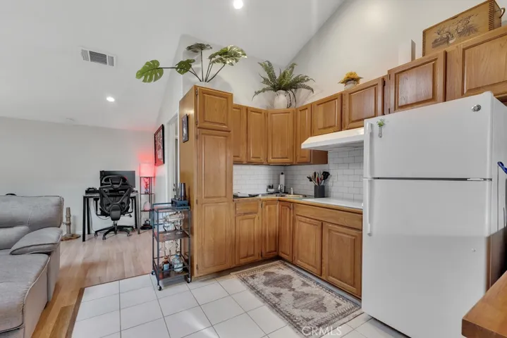 6693 Ardenwood, Simi Valley, California 93063