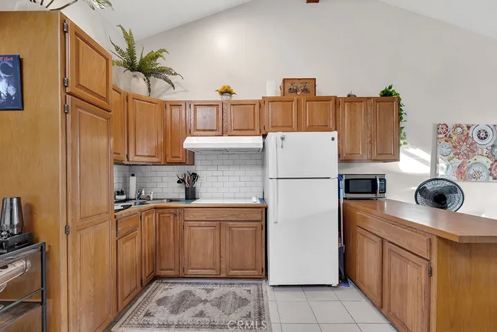 6693 Ardenwood, Simi Valley, California 93063