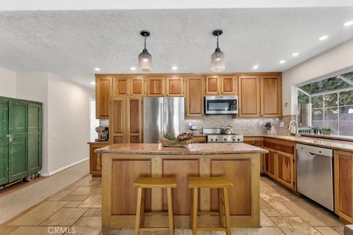6693 Ardenwood, Simi Valley, California 93063