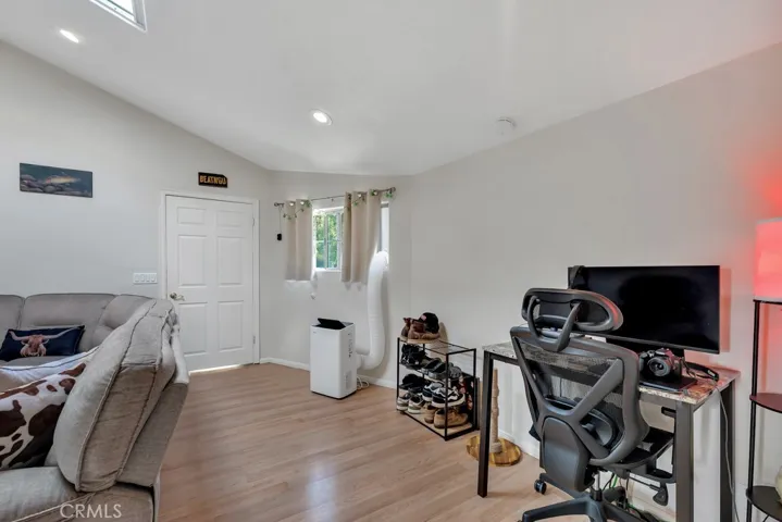 6693 Ardenwood, Simi Valley, California 93063